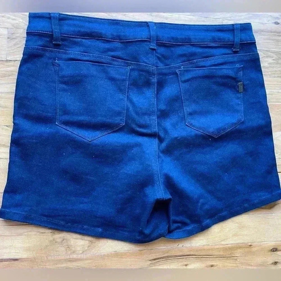 1822 Denim Jean Shorts (EUC) - Picture 7 of 7